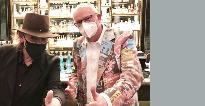 Udo Lindenberg wird 75, Werner Lengenfelder (r.) aus Gersthofen traf ihn schon vorher in Hamburg.