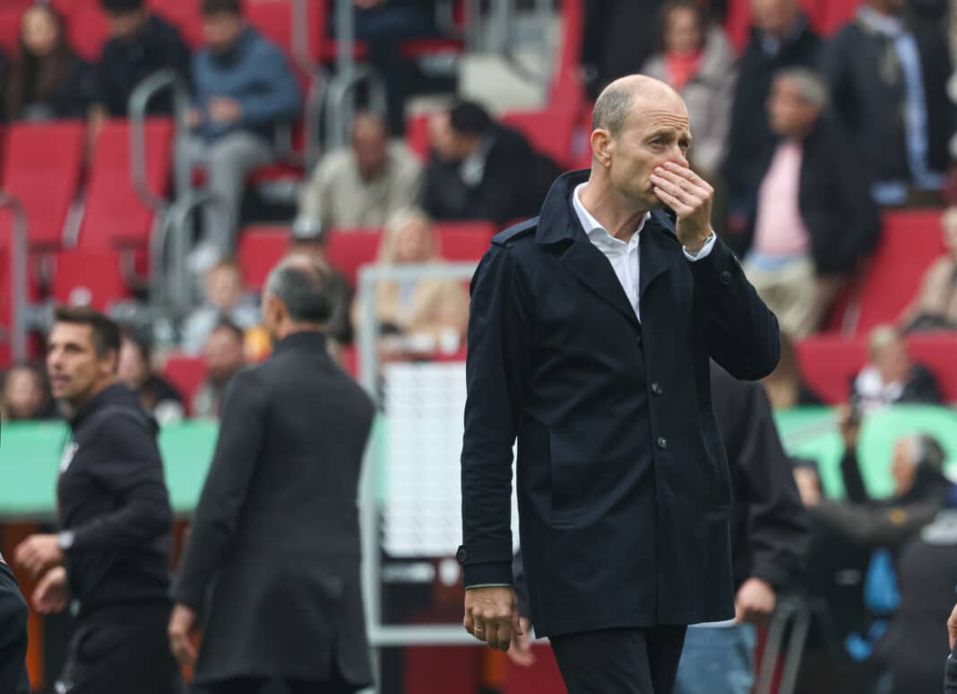 Der FC Augsburg gewinnt in dieser Saison auch im dritten Anlauf nicht gegen Holstein Kiel. Foto: Krieger