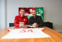 FC Augsburg leiht Innenverteidiger Arthur Chaves von Hoffenheim aus Arthur Chaves (li.) mit Sportdirektor Benni Weber. Foto: FC Augsburg