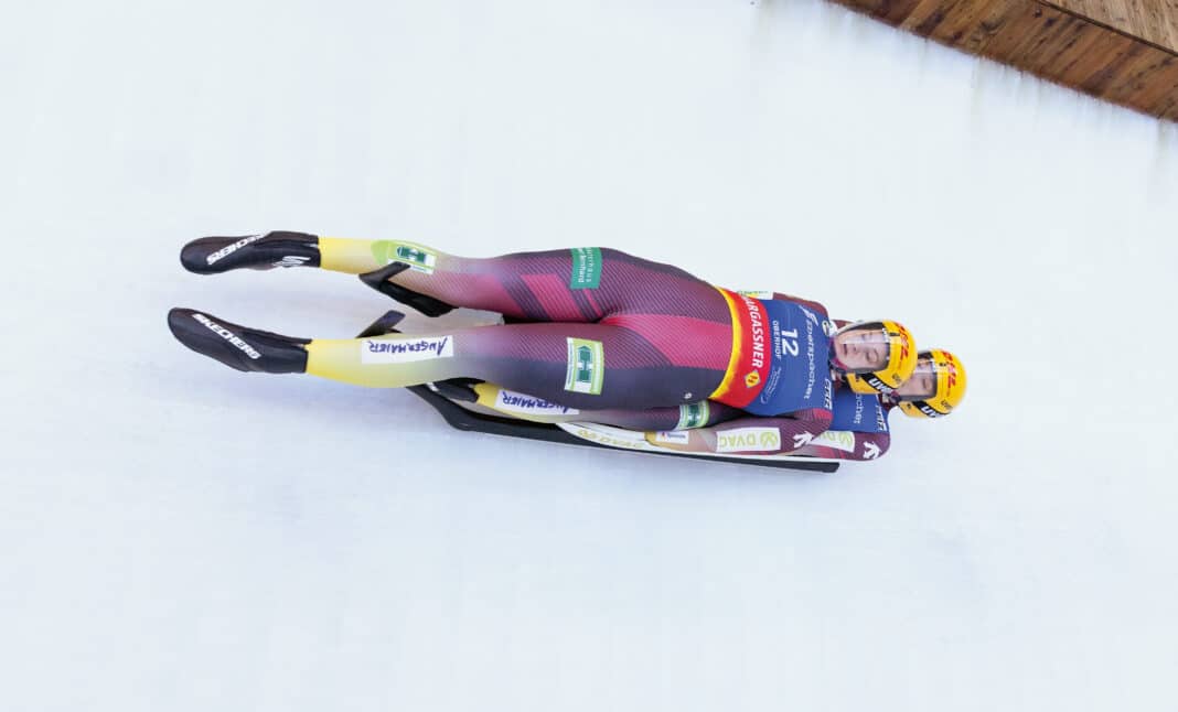 Mit über 120 km/h durch den Eiskanal: Für die 35-Jährige Eitberger stehen die letzten Rennen ihrer Karriere an. Foto: Michael Kristen