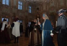 „Augsburger Geschlechtertanz“: Historische Tänze im Rokokosaal