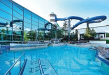 25 Jahre Titania: Buntes Programm zum Jubiläum des Neusässer Erlebnisbades Rund 1000 Quadratmeter Wasserfläche bietet das Erlebnisbad Titania im Innen- und im Außenberiech. Für viele jüngere Besucher mindestens so wichtig: die beiden mächtigen Rutschen, die riesig Spaß versprechen.