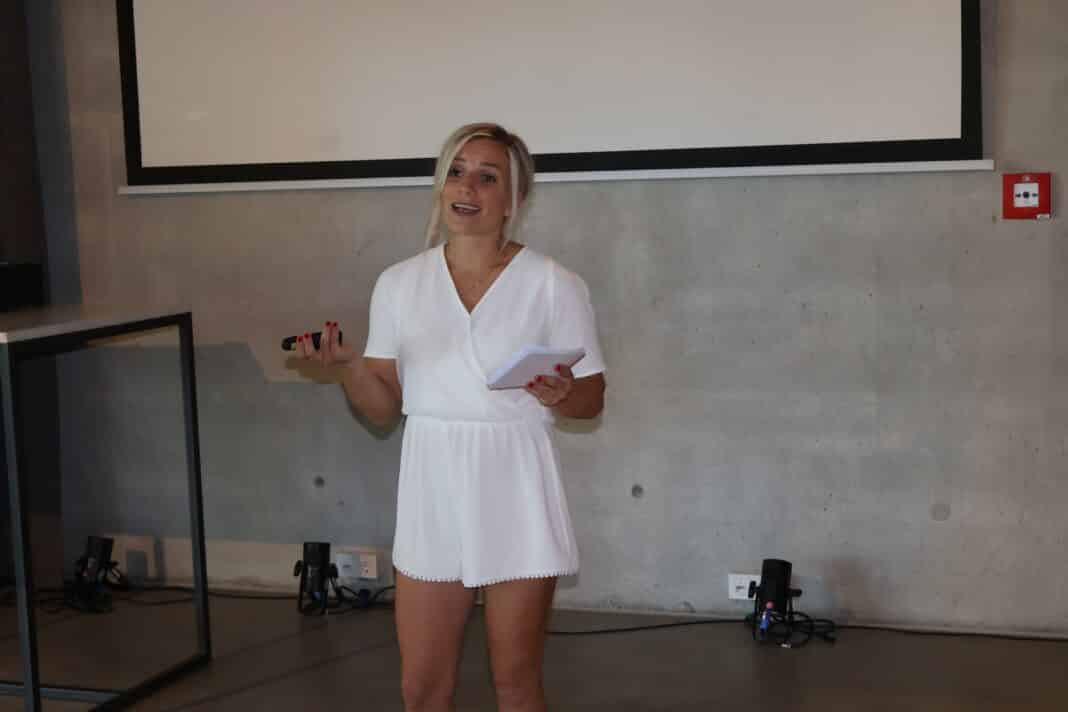 Tina Rupprecht bei ihrem ersten Speakerevent im Westhouse Augsburg.